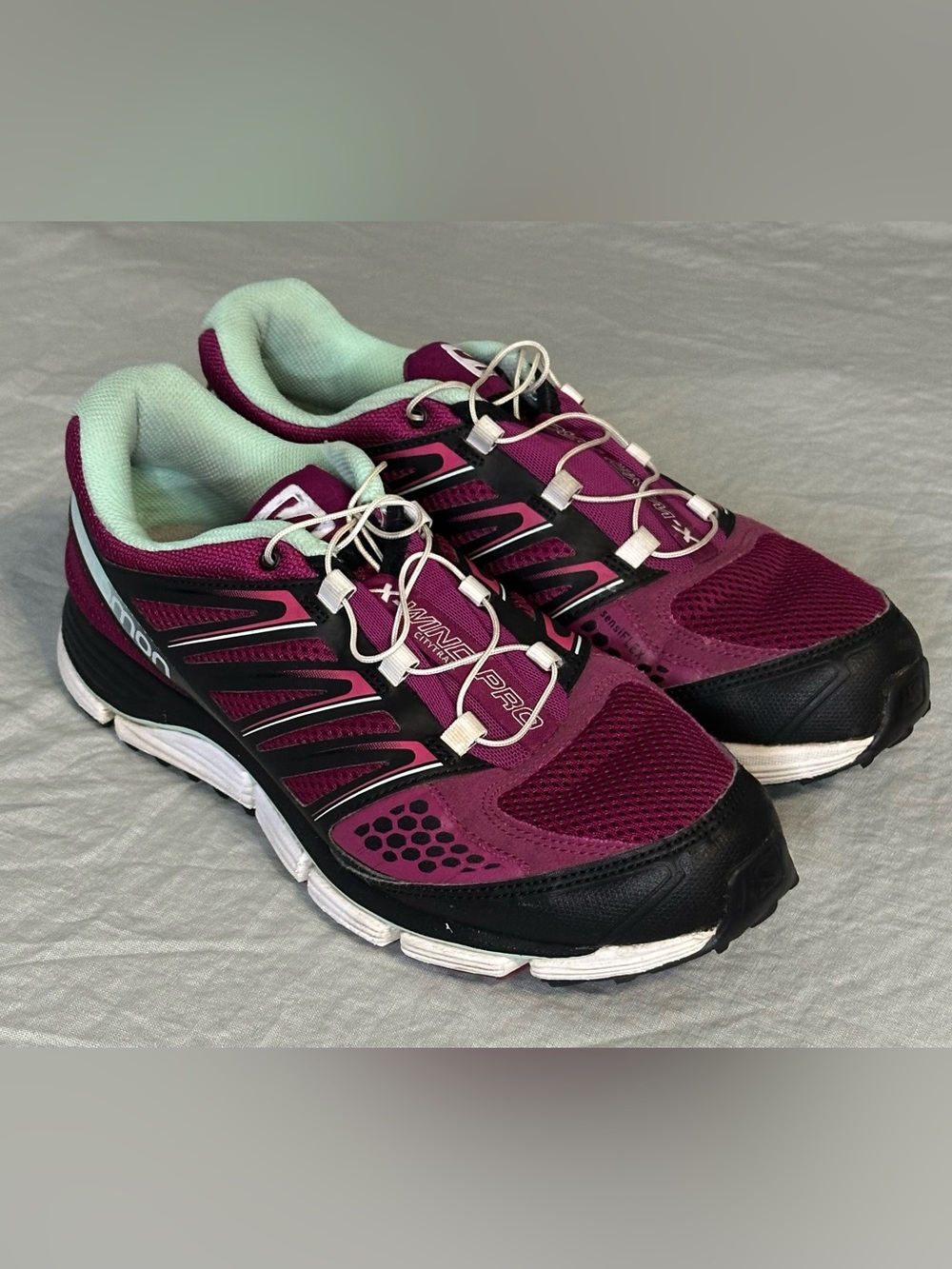 Women’s Salomon Trail Running Shoes X Wind Pro Size 9.5